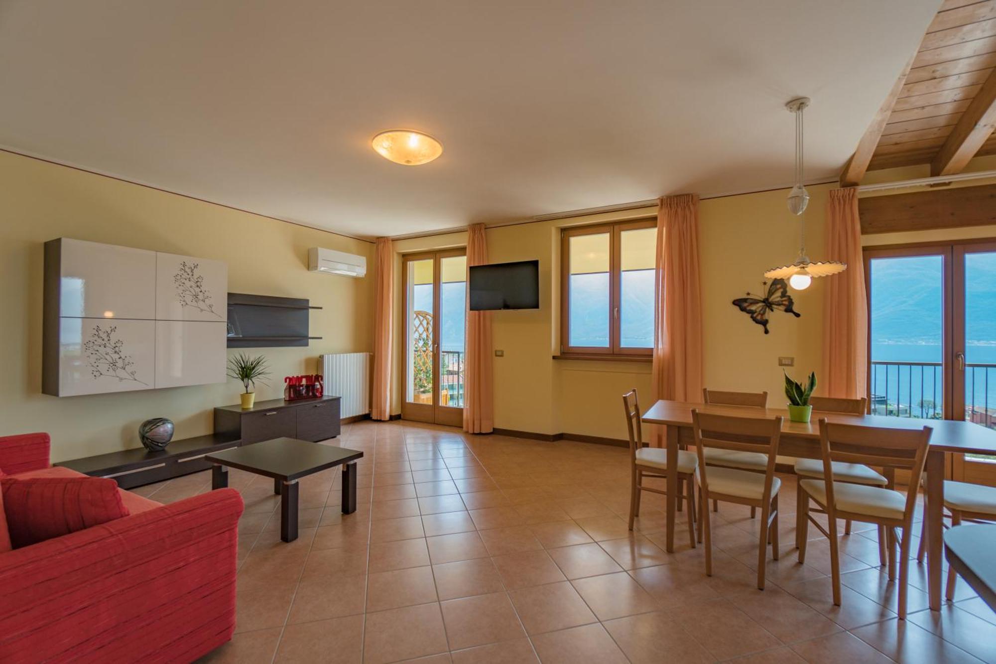 Apartments "Villa Imelda" Limone sul Garda Exterior photo