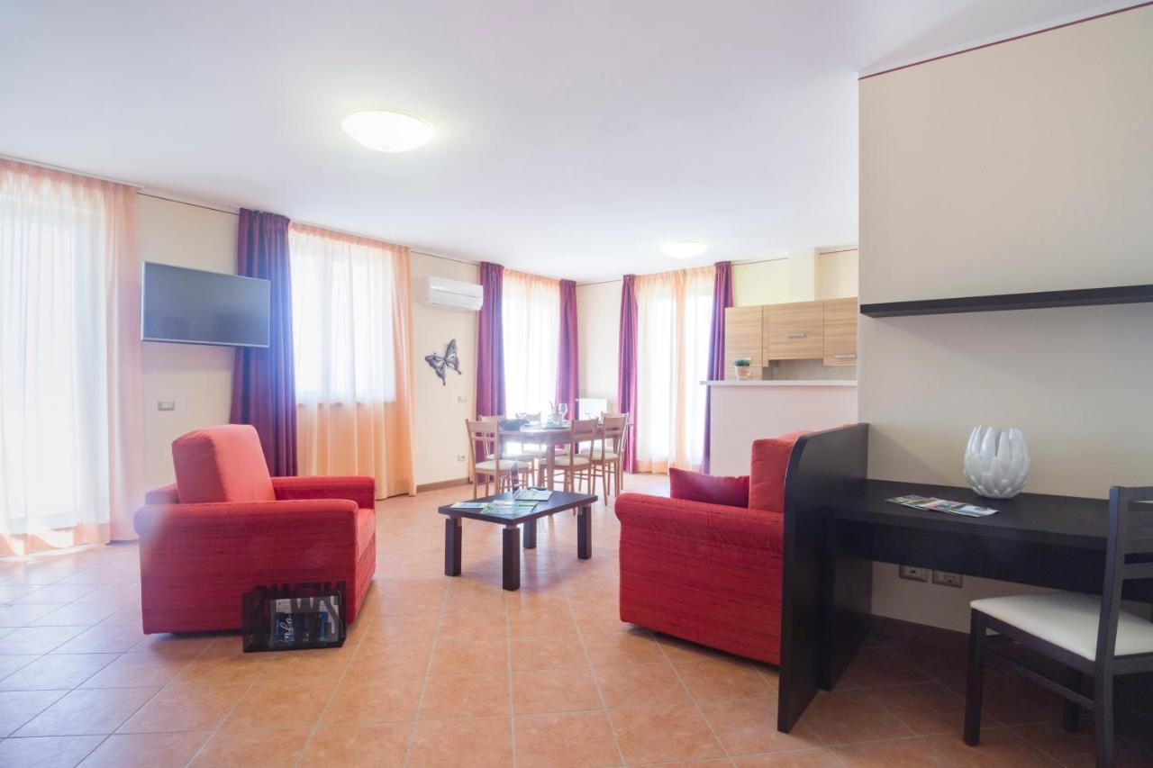 Apartments "Villa Imelda" Limone sul Garda Exterior photo